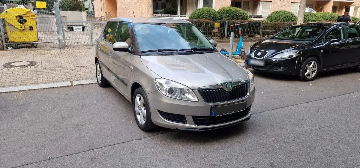 Gebraucht Skoda Fabia Elegance 86 PS (63 kW) 2012 Beige Limousine