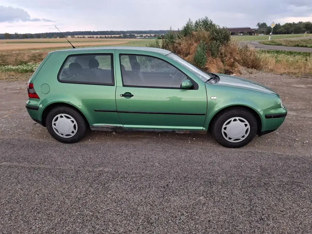 Gebraucht VW Golf IV Edition 75 PS (55 kW) 2000 Grün Limousine
