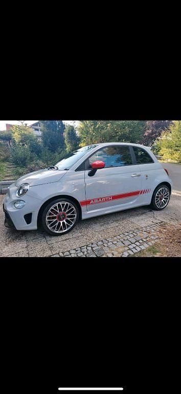 Grau Gebraucht 2018 Abarth 595 Kleinwagen | 13.500 € (Fairer Preis) - Bild 1/4