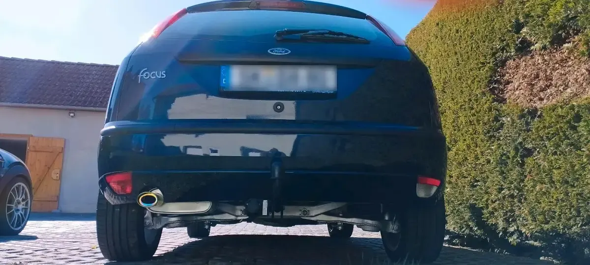 Usata Ford Focus 100 CV (73 kW) 2002 Blu Coupé