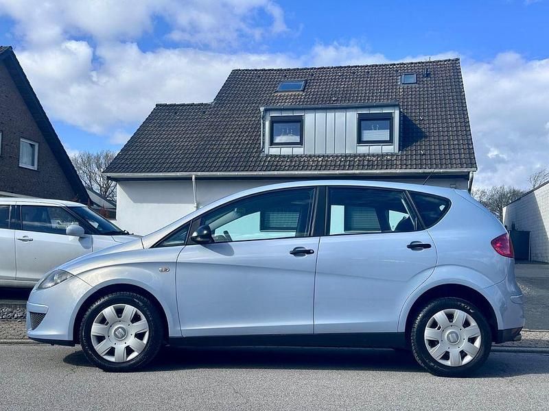 Gebraucht Seat Altea Reference 102 PS (75 kW) 2005 Blau Van / Kleinbus