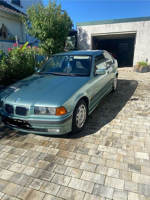 Grün Gebraucht 2000 BMW 316 Compact Comfort Edition Kleinwagen | 2.875 € (Fairer Preis) - Bild 1/4