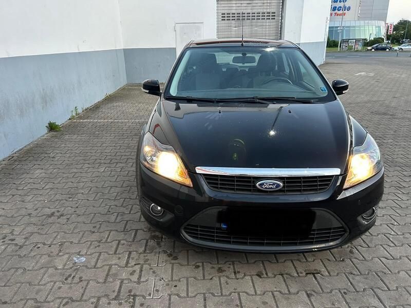 Schwarz Gebraucht 2009 Ford Focus Kleinwagen | 3.000 € (Fairer Preis) - Bild 1/4