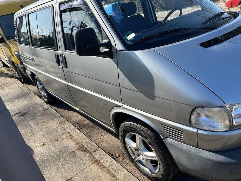Gebraucht VW T4 84 PS (61 kW) 1999 Grau Van