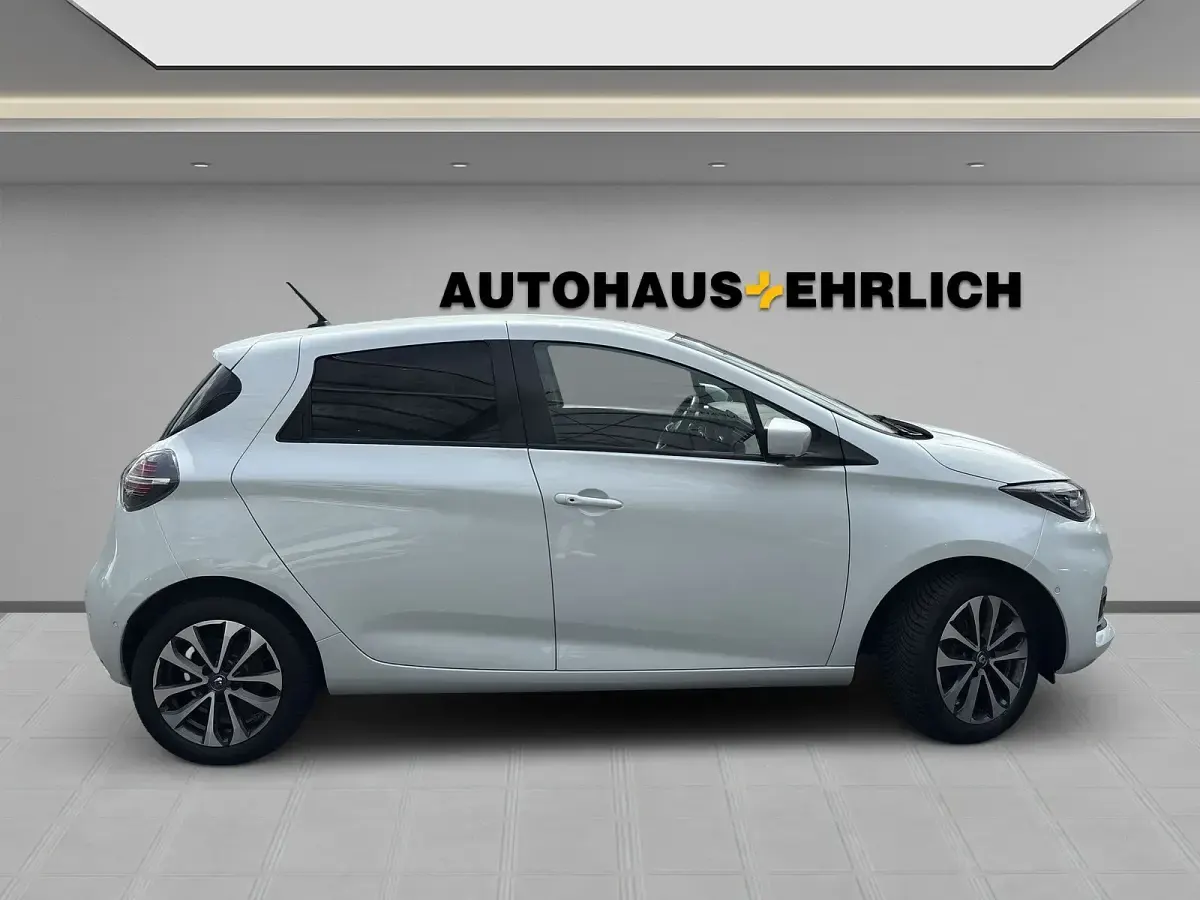 Gebraucht Renault Zoe Intens 50 kW (69 PS) 2020 Weiß Kleinwagen