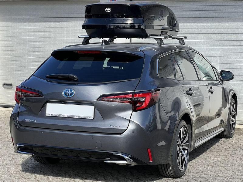 Neu Toyota Corolla 140 PS (102 kW) 2025 Marlingrau Kombi