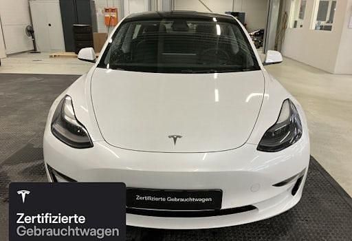 Gebraucht Tesla Model 3 Long Range RWD 208 kW (283 PS) 2021 Weiß Limousine