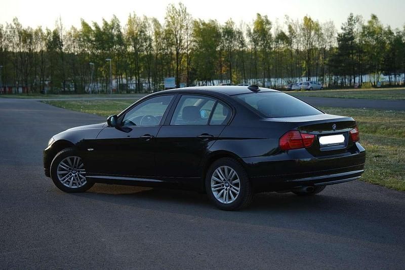 Usata BMW 320 170 CV (125 kW) 2009 Berlina