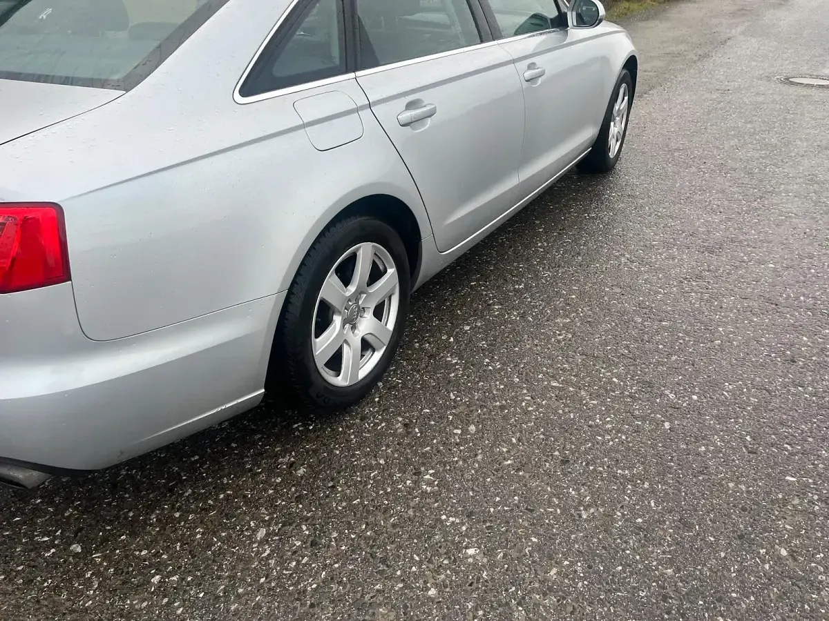 Gebraucht Audi A6 180 PS (132 kW) 2013 Silber Limousine