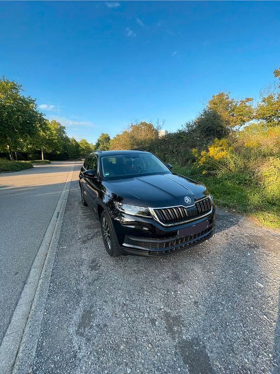 Schwarz Gebraucht 2019 Skoda Kodiaq Soleil SUV | 25.500 € (Fairer Preis) - Bild 1/4