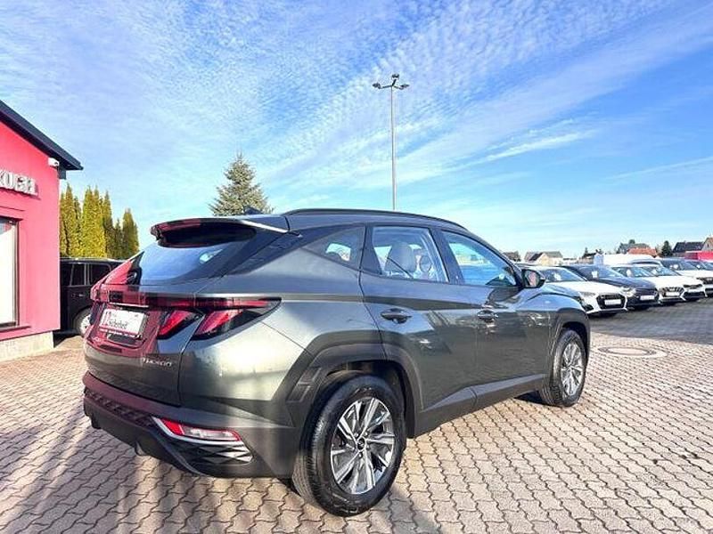 Gebraucht Hyundai Tucson Select 150 PS (110 kW) 2022 Grau SUV