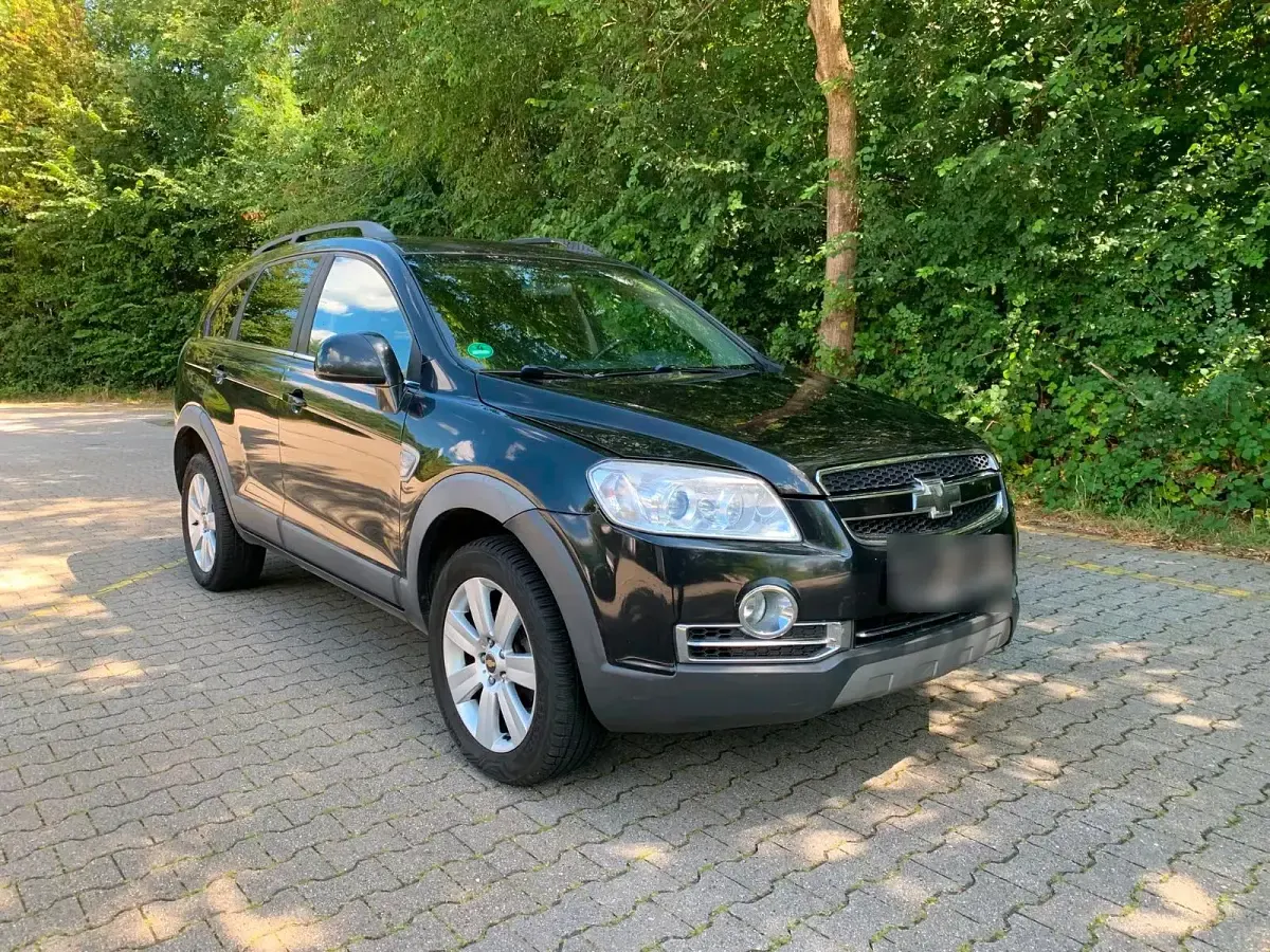 Gebraucht Chevrolet Captiva 126 PS (92 kW) 2010 Schwarz SUV