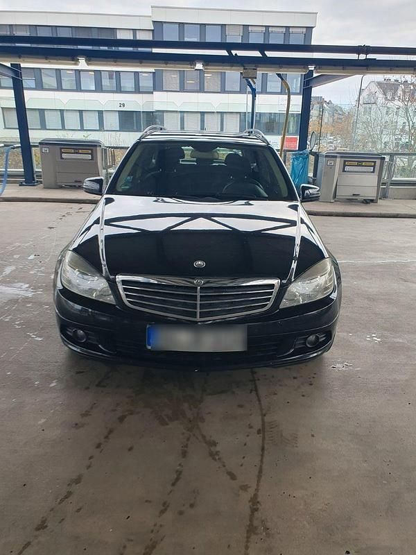 Schwarz Gebraucht 2009 Mercedes C200 Kombi | 3.390 € (Etwas zu teuer) - Bild 1/4