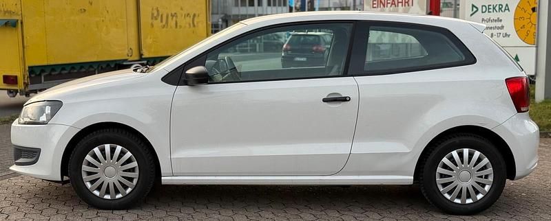 Gebraucht VW Polo 60 PS (44 kW) 2010 Weiß Kleinwagen
