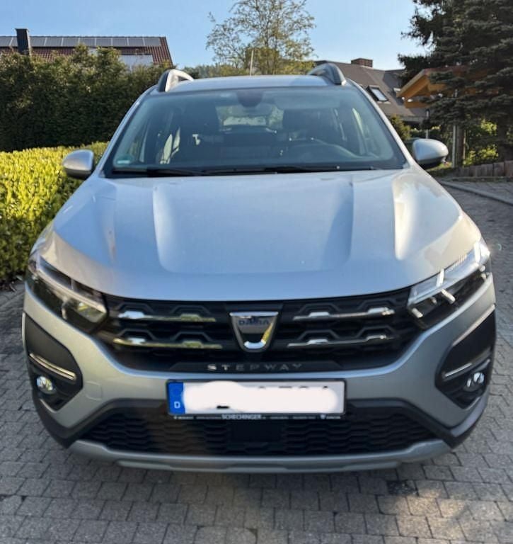Silber Gebraucht 2022 Dacia Sandero Comfort Kleinwagen | 14.900 € (Superpreis) - Bild 1/4