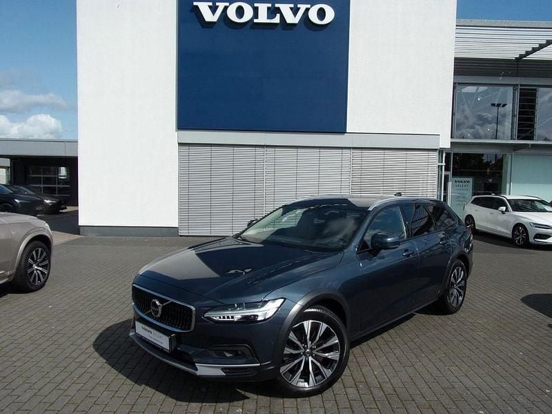 Blau Gebraucht 2022 Volvo V90 CC Pro Kombi | 39.900 € (Fairer Preis) - Bild 1/4