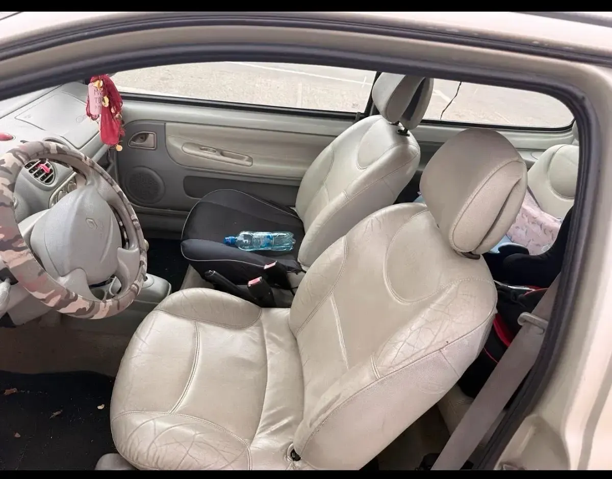 Gebraucht Renault Twingo 74 PS (54 kW) 2002 Grün Kleinwagen