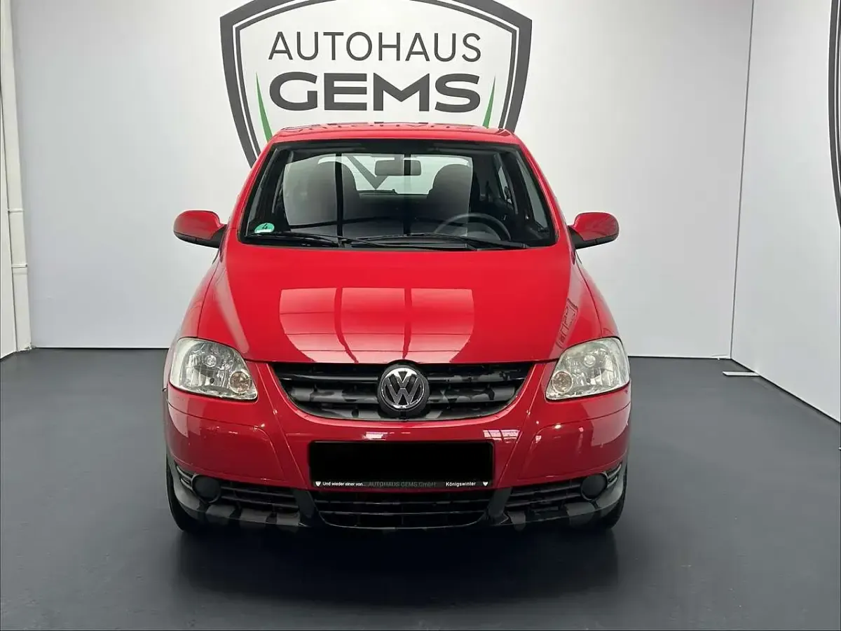 Używany VW Fox 54 KM (39 kW) 2007 Czerwony Hatchback