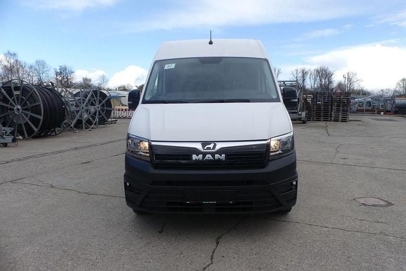 Gebraucht MAN TGE 140 PS (102 kW) 2024 Weiß Van