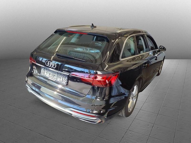Gebraucht Audi A4 Advanced Plus 150 PS (110 kW) 2024 Brillantschwarz Kombi