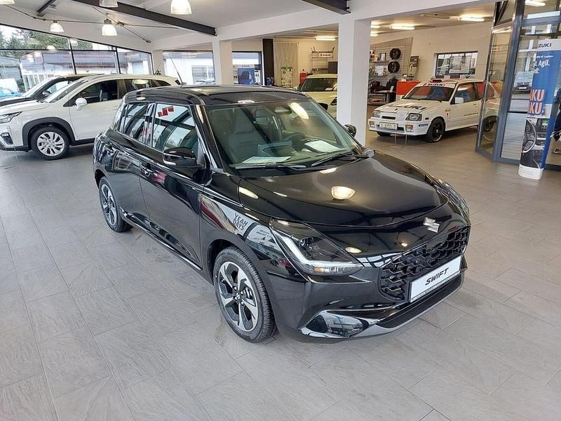 Neu Suzuki Swift Comfort+ 83 PS (61 kW) 2026 Schwarz Kleinwagen