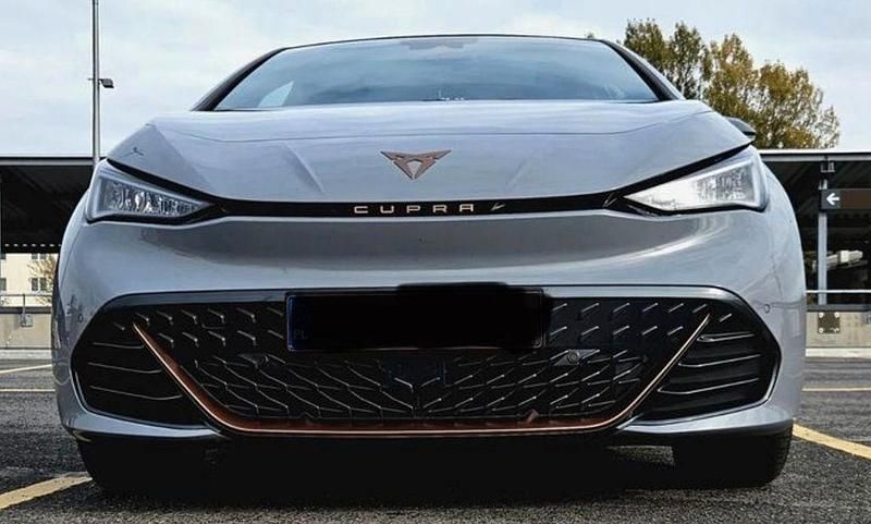 Grau Gebraucht 2023 Cupra Born Kleinwagen | 22.999 € (Superpreis) - Bild 1/4