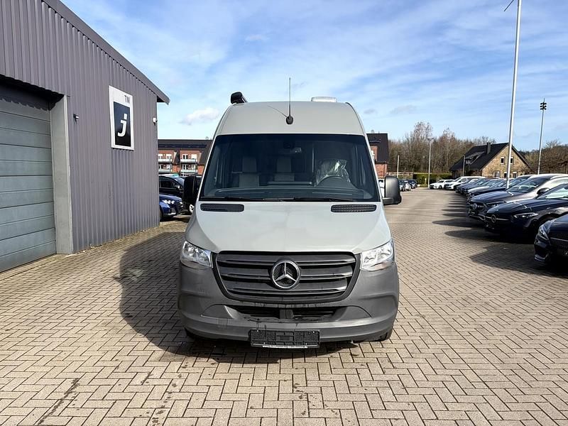 Gebraucht Mercedes Sprinter 143 PS (105 kW) 2018 Braun Van