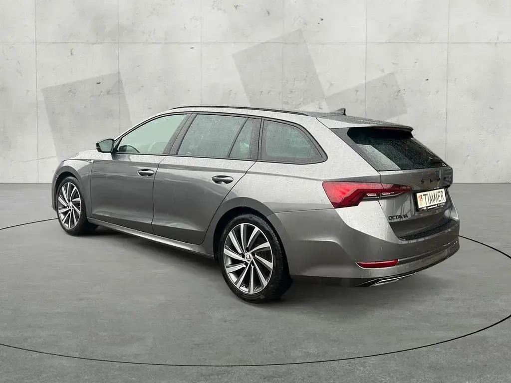 Gebraucht Skoda Octavia SportLine 150 PS (110 kW) 2023 Grau Kombi