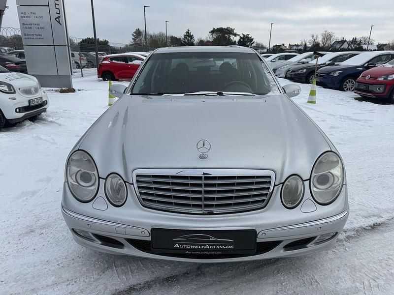 Gebraucht Mercedes E400 260 PS (191 kW) 2003 Silber Limousine