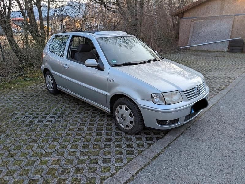 Gebraucht VW Polo 60 PS (44 kW) 2001 Silber Kleinwagen