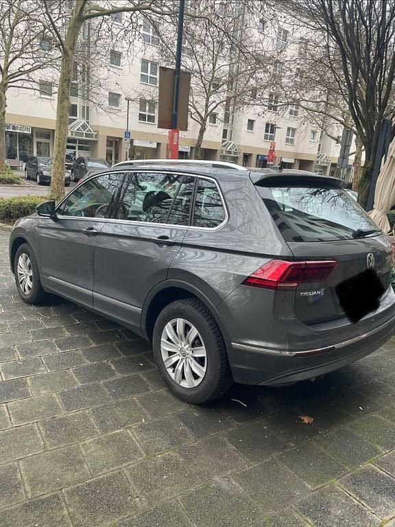 Gebraucht VW Tiguan 190 PS (139 kW) 2019 Grau SUV