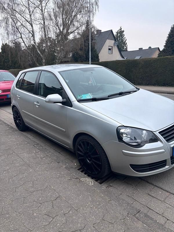 Gebraucht VW Polo 80 PS (58 kW) 2007 Grau Kleinwagen