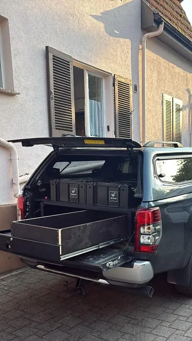 Gebraucht Mitsubishi L200 150 PS (110 kW) 2021 Schwarz Pickup