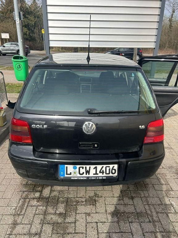 Gebraucht VW Golf IV 101 PS (74 kW) 2001 Schwarz Limousine