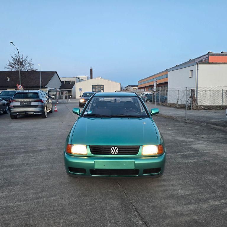 Gebraucht VW Polo 60 PS (44 kW) 1999 Grün Limousine