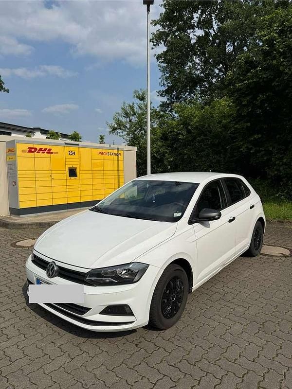 Gebraucht VW Polo Trendline 80 PS (58 kW) 2019 Weiß Kleinwagen