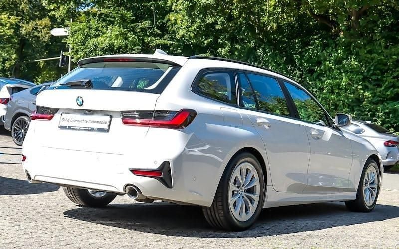 Gebraucht BMW 320 Sport Line 190 PS (139 kW) 2022 Weiß Kombi