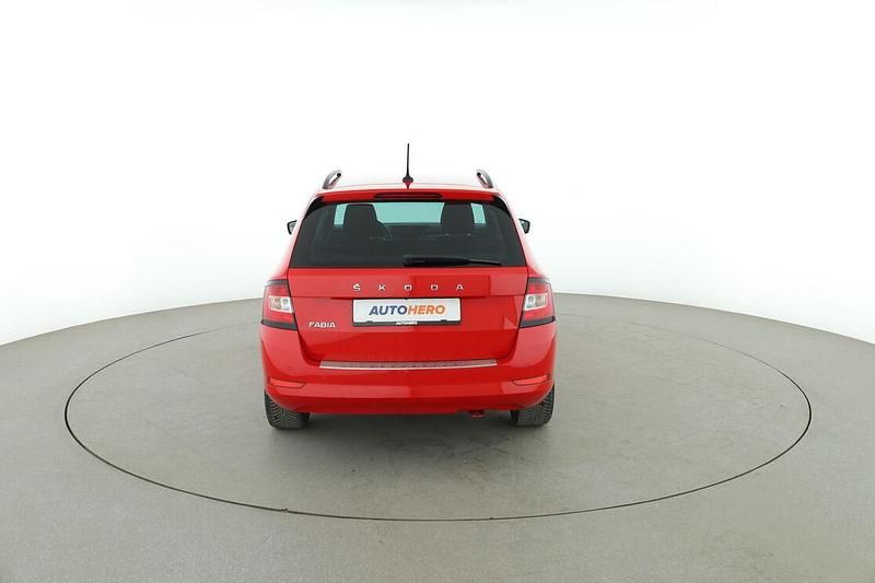Gebraucht Skoda Fabia Drive 2021 Rot Kombi