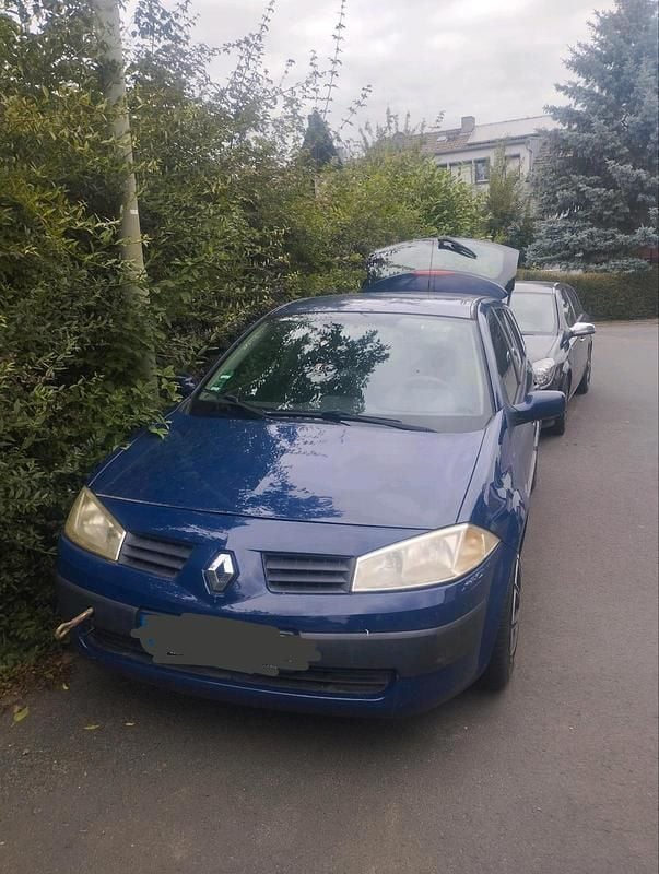 Blau Gebraucht 2000 Renault Mégane GrandTour Kombi | 350 € (Fairer Preis) - Bild 1/4