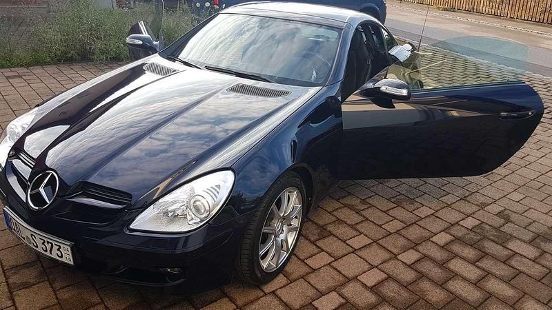 Blau Gebraucht 2006 Mercedes SLK350 Cabrio | 17.900 € (Teuer) - Bild 1/4