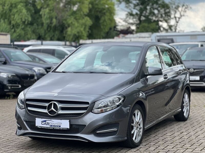 Grau Gebraucht 2014 Mercedes B180 Van / Kleinbus | 13.500 € (Fairer Preis) - Bild 1/4