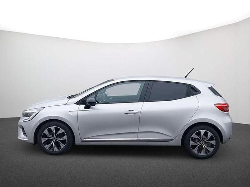 Gebraucht Renault Clio V Evolution 67 PS (49 kW) 2023 Silber Limousine
