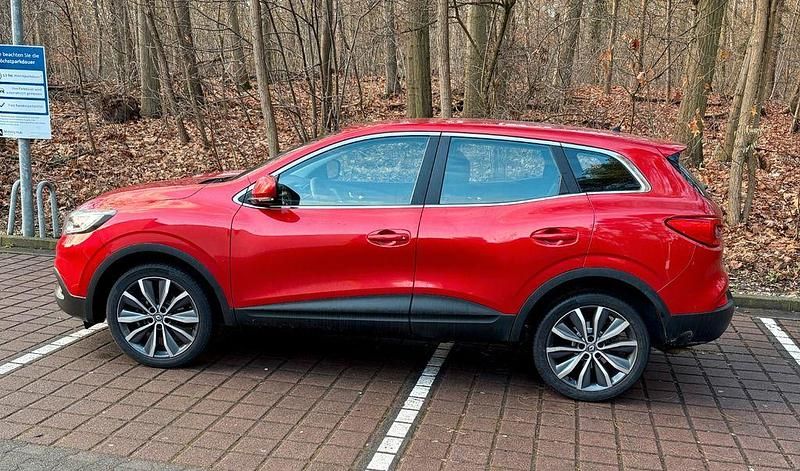 Rot Gebraucht 2018 Renault Kadjar Life SUV | 8.600 € (Superpreis) - Bild 1/4