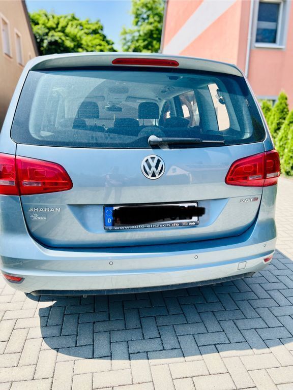 Blau Gebraucht 2015 VW Sharan Van / Kleinbus | 17.000 € (Superpreis) - Bild 1/4