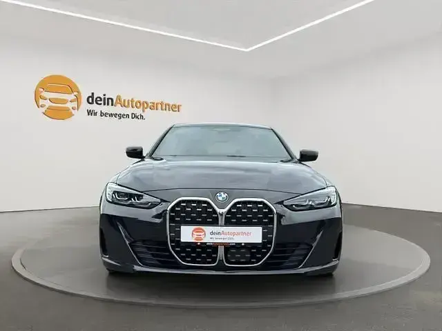 Gebraucht BMW 420 Shadowline 190 PS (139 kW) 2024 Black sapphire Limousine