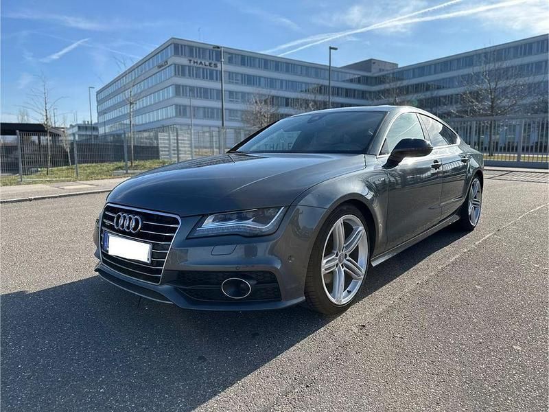 Grau Gebraucht 2011 Audi A7 Sportback Ambiente Kleinwagen | 15.500 € (Etwas zu teuer) - Bild 1/4