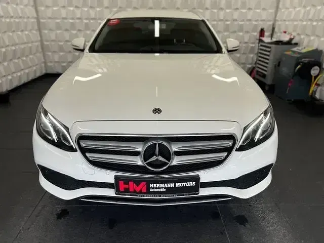 Gebraucht Mercedes E250 Avantgarde 211 PS (155 kW) 2018 Weiß Limousine