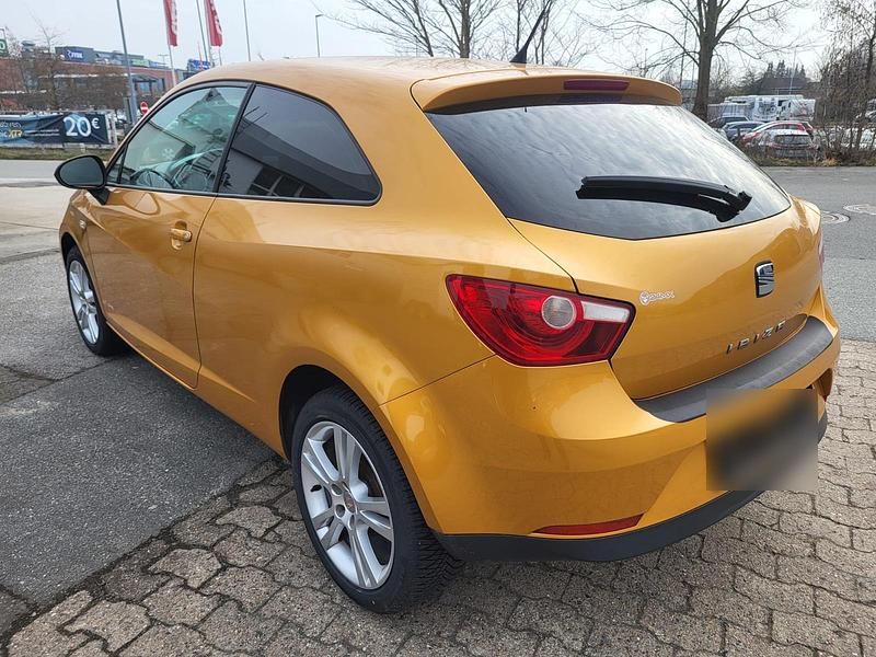 Gebraucht Seat Ibiza 69 PS (50 kW) 2011 Gold Kleinwagen
