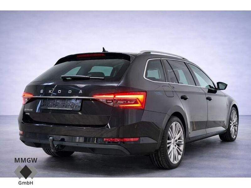 Gebraucht Skoda Superb Style 150 PS (110 kW) 2022 Schwarz Kombi