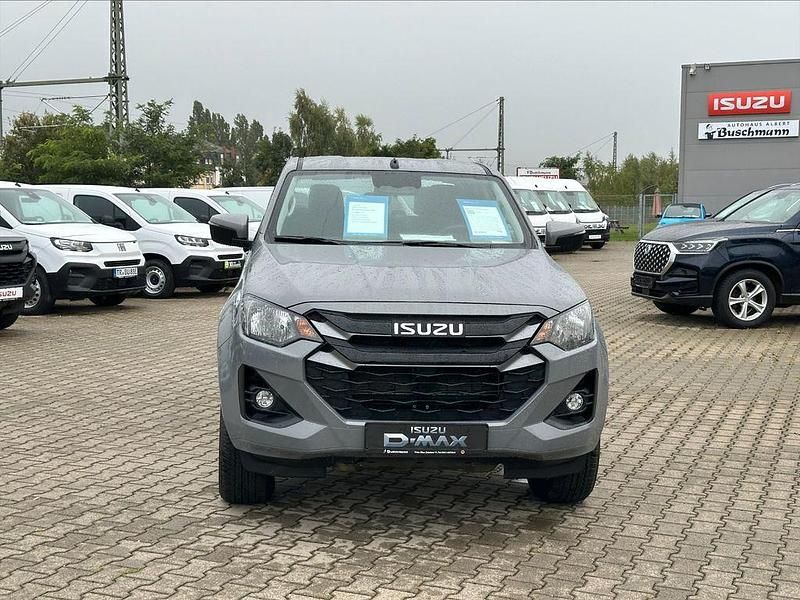 Neu Isuzu D-Max 163 PS (119 kW) 2025 Grau Abholung